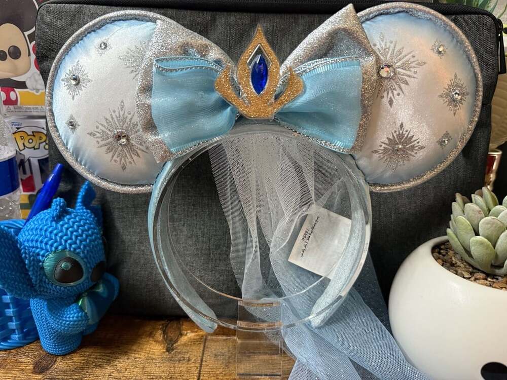EUC Disney Parks Frozen Elsa Minnie Mouse Ear Headband with Veil